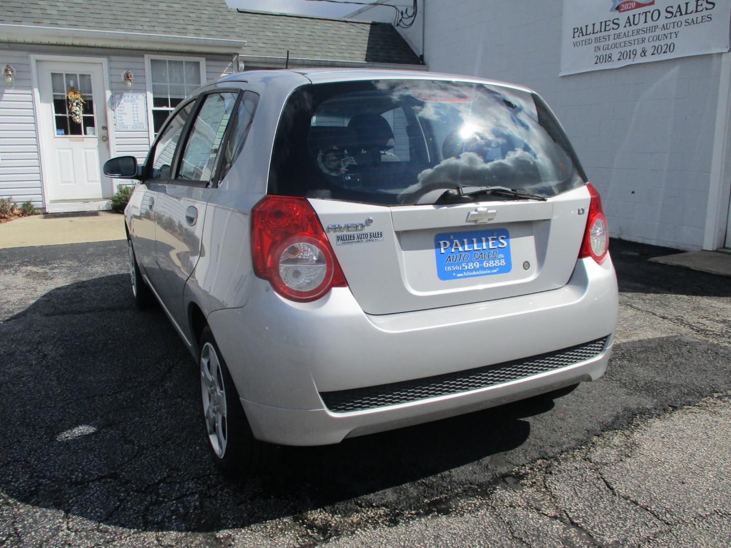 2009 SILVER Chevrolet Aveo5 (KL1TD66E29B) with an 1.6L L4 DOHC 16V engine, AUTOMATIC transmission, located at 540a Delsea Drive, Sewell, NJ, 08080, (856) 589-6888, 39.752560, -75.111206 - Photo#3